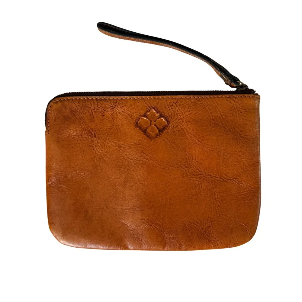 Patricia Nash Cassini Tan Leather Tooled Floral Embossed Wristlet Clutch Bag